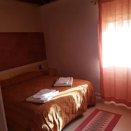 Konukevi Il Cortiletto 3*